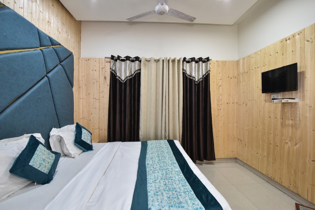 Super Deluxe Room in Hotel Star Metro Inn, Amritsar